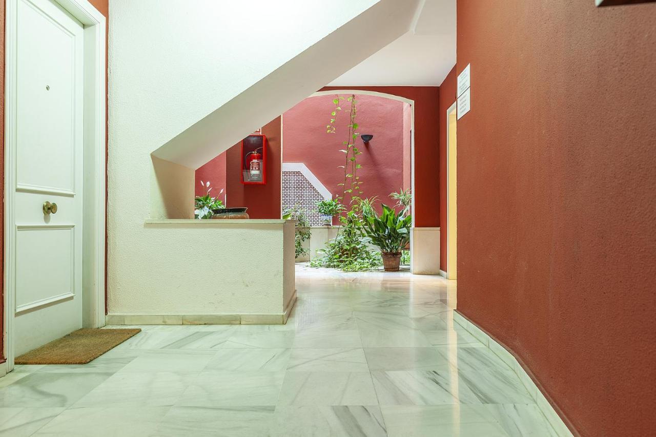 Precioso En Santa Cruz Lirio Bajo Apartment Sevilla Bagian luar foto