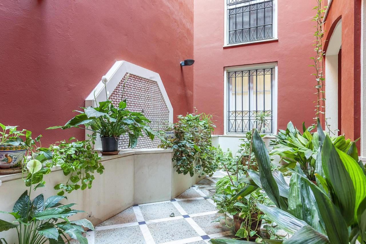 Precioso En Santa Cruz Lirio Bajo Apartment Sevilla Bagian luar foto